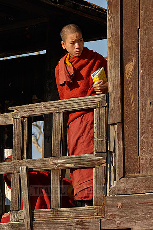 young monks at Shwe Yaungwe monastery