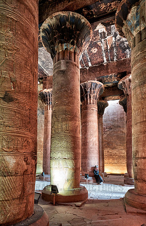 columns of second Hypostyle or festival hall