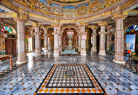 interior shot of Bhandasar Jain Temple