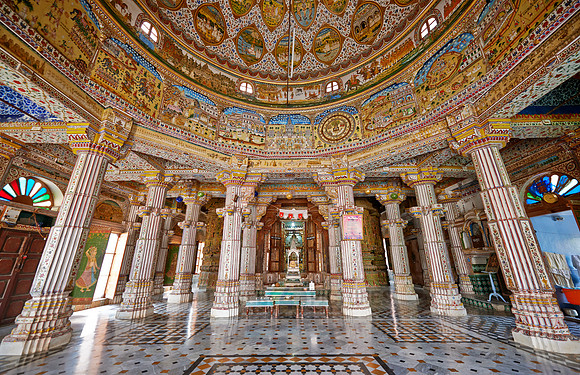 interior shot of Bhandasar Jain Temple