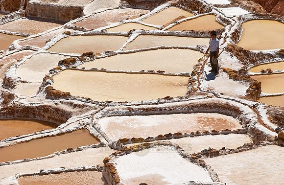 Pre-Columbian salt pans