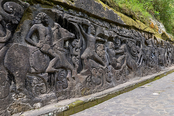 stone reliefs of Yeh Pulu