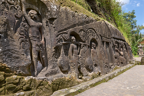 stone reliefs of Yeh Pulu