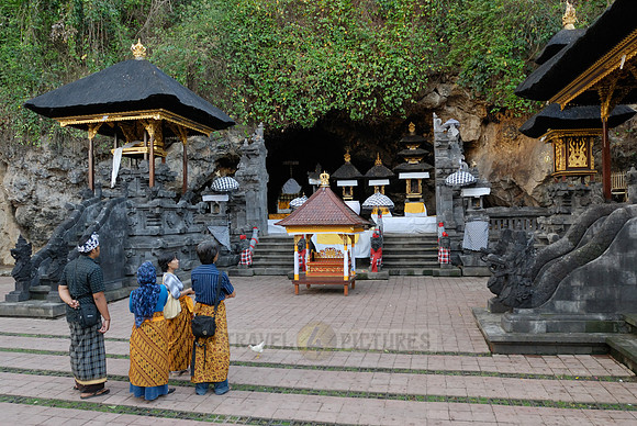 Goa Lawah