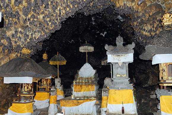 Goa Lawah