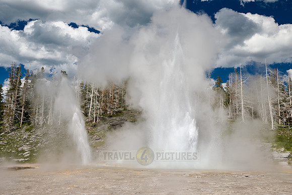 Grand Geyser, Upper Geyser Basin, Yellowstone National Park