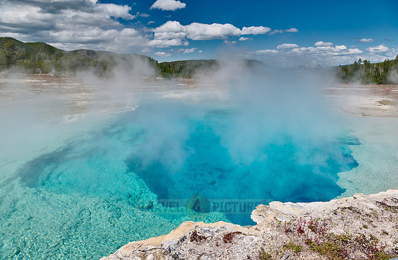 Sapphire Pool, Biscuit Basin