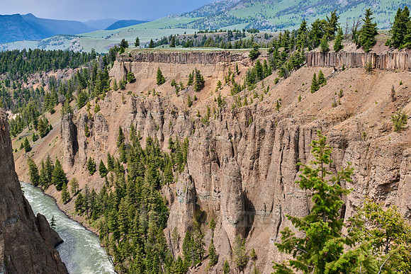 Yellowstone river near The Narrows