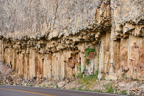 Overhanging Cliffs, Yellowstone National Park