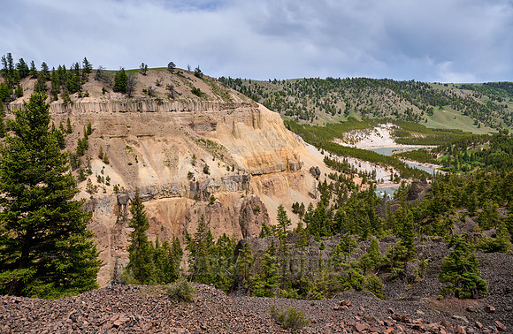 Overhanging Cliffs, Yellowstone National Park