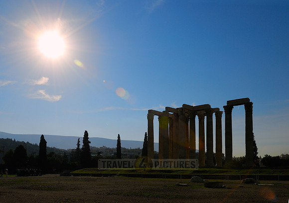 silhouette of Temple of the Olympian Zeus