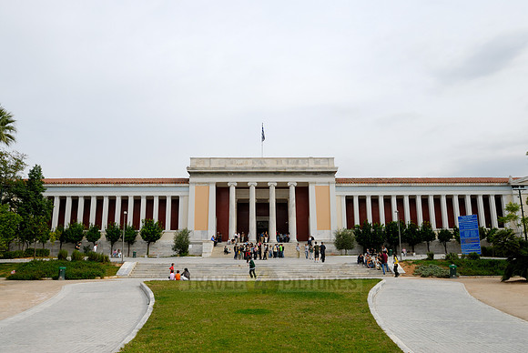 outside view of National Archaeological Museum,