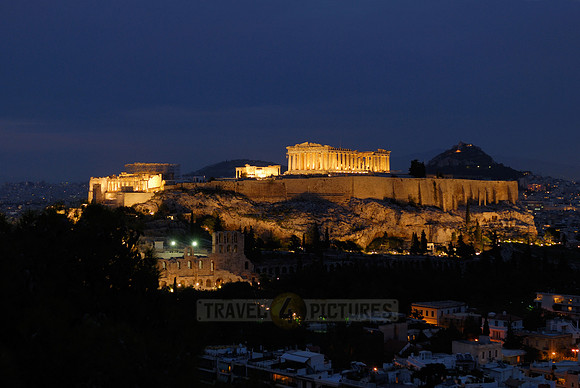 night shot of illuminated Acropolis