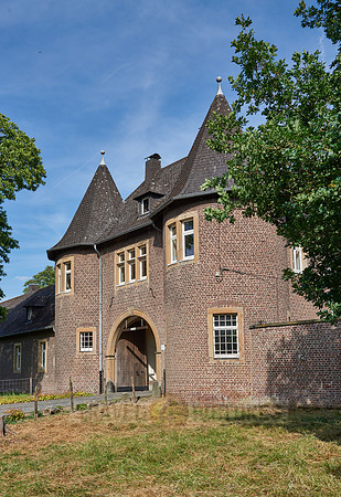 outer wall and gate to private Rimburg castle, Uebach-Palenberg