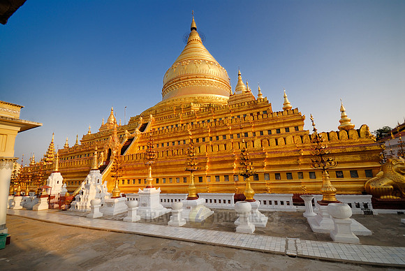 SHWEZIGON-PAGODA