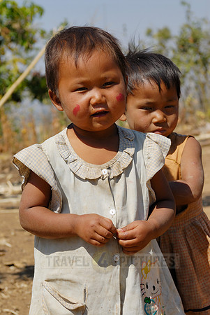 School children in a rural village near Lake Inle