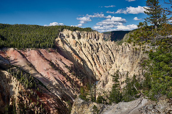 colorful stone formations of Grand Canyon Of The Yellowstone at Artist Point