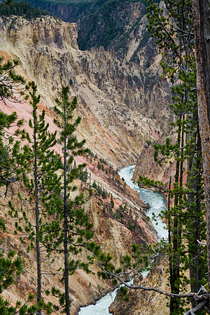 colorful stone formations of Grand Canyon Of The Yellowstone from Inspiration Point