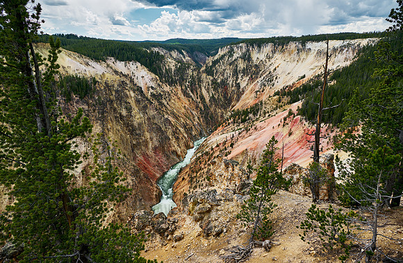 colorful stone formations of Grand Canyon Of The Yellowstone from Inspiration Point