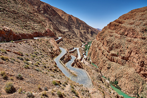 road through landscape of Gorge de Dades