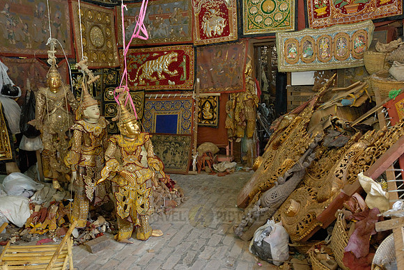 showroom of tapestry, marionettes and other souvenirs