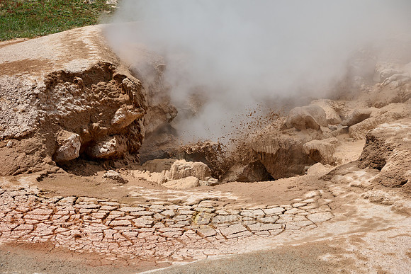 Red Spouter, Yellowstone Lower Geyser Basin