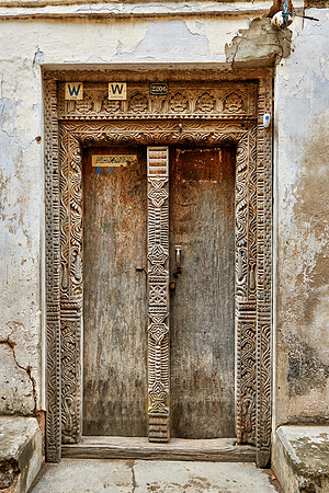 typical carved doors in Stone town