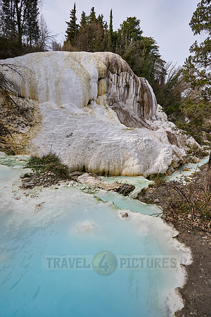 The White Whale, Bagni San Filippo