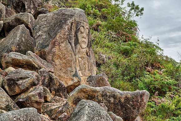 La Chaquira, stone carved figure