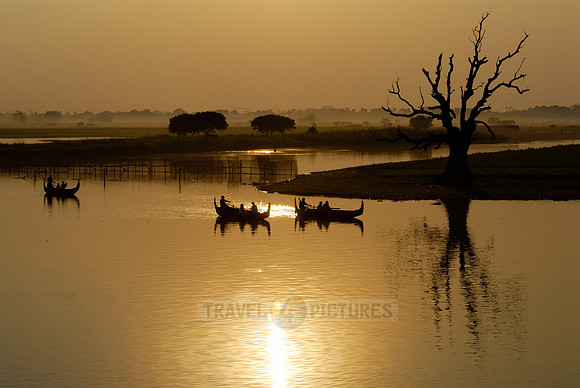 sunset over U Bein Bridge of Mandalay