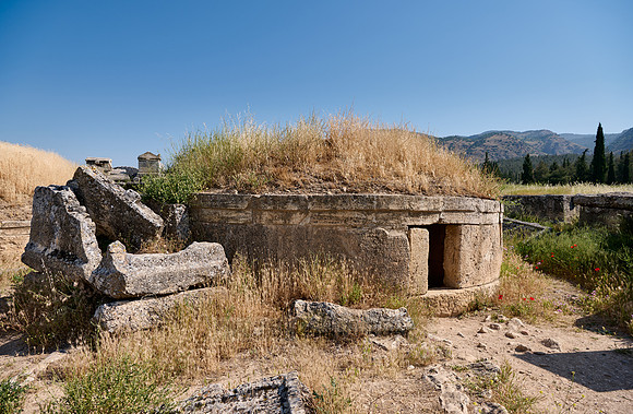 nothern necropolis in Greek Hierapolis