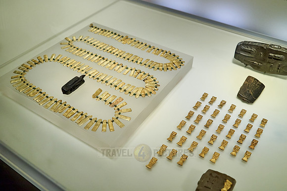 cabinet in Gold Museum