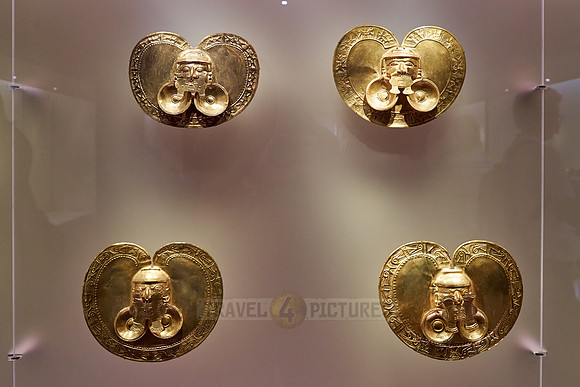 filigree golden pieces of exhibition