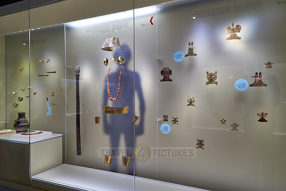 cabinet in Gold Museum