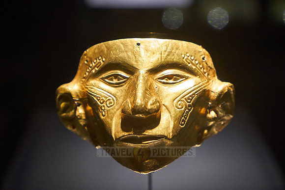Golden mask