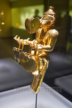 filigree golden pieces of exhibition