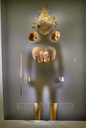 filigree golden pieces of exhibition