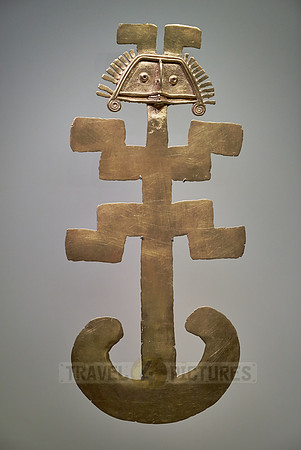 filigree golden pieces of exhibition
