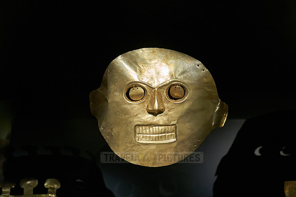 Golden mask