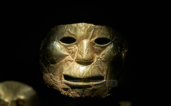 Golden mask