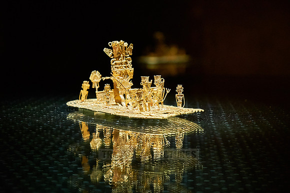 Muisca raft in  Museo del Oro