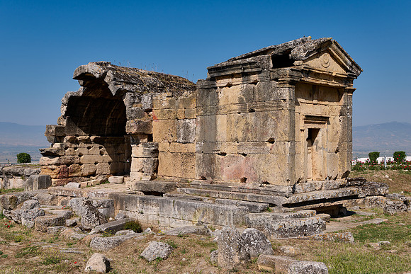 nothern necropolis in Greek Hierapolis