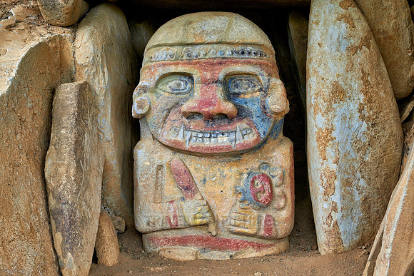 El Purutal, painted stone carved figures