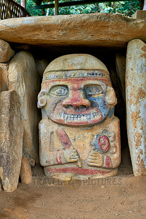 El Purutal, painted stone carved figures