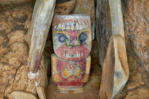 El Purutal, painted stone carved figures