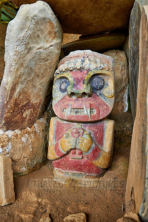 El Purutal, painted stone carved figures