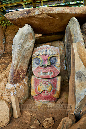El Purutal, painted stone carved figures