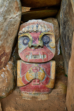 El Purutal, painted stone carved figures