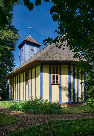 Kirchlein im Gruenen