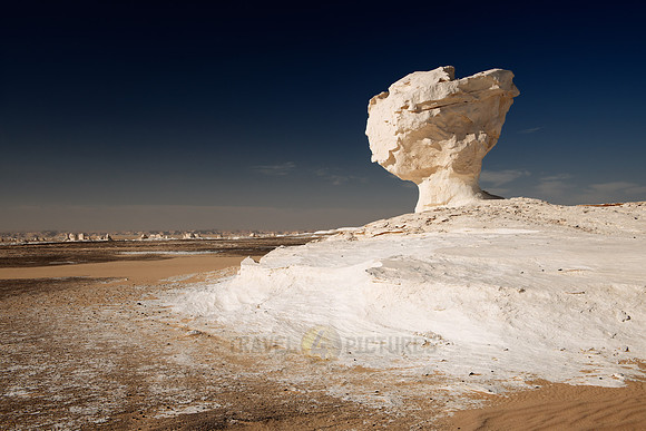 white desert near Oasis Farafra